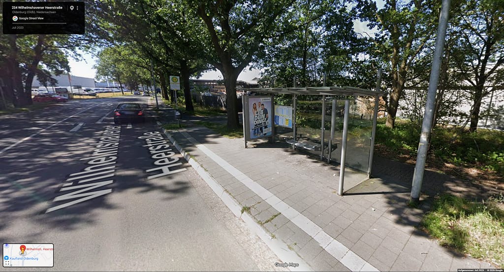 Barrierefreier Ausbau: Viele Anforderungen sind im fertigen Zustand unspektakulär, aber für die selbstständige Nutzung unverzichtbar. Die benachbarte Haltestelle Wilhelmshavener Heerstraße hat diesen Umbau bereits hinter sich